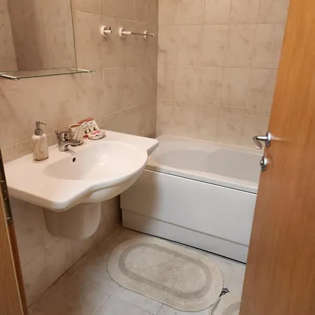 Студио Лазур Apartment